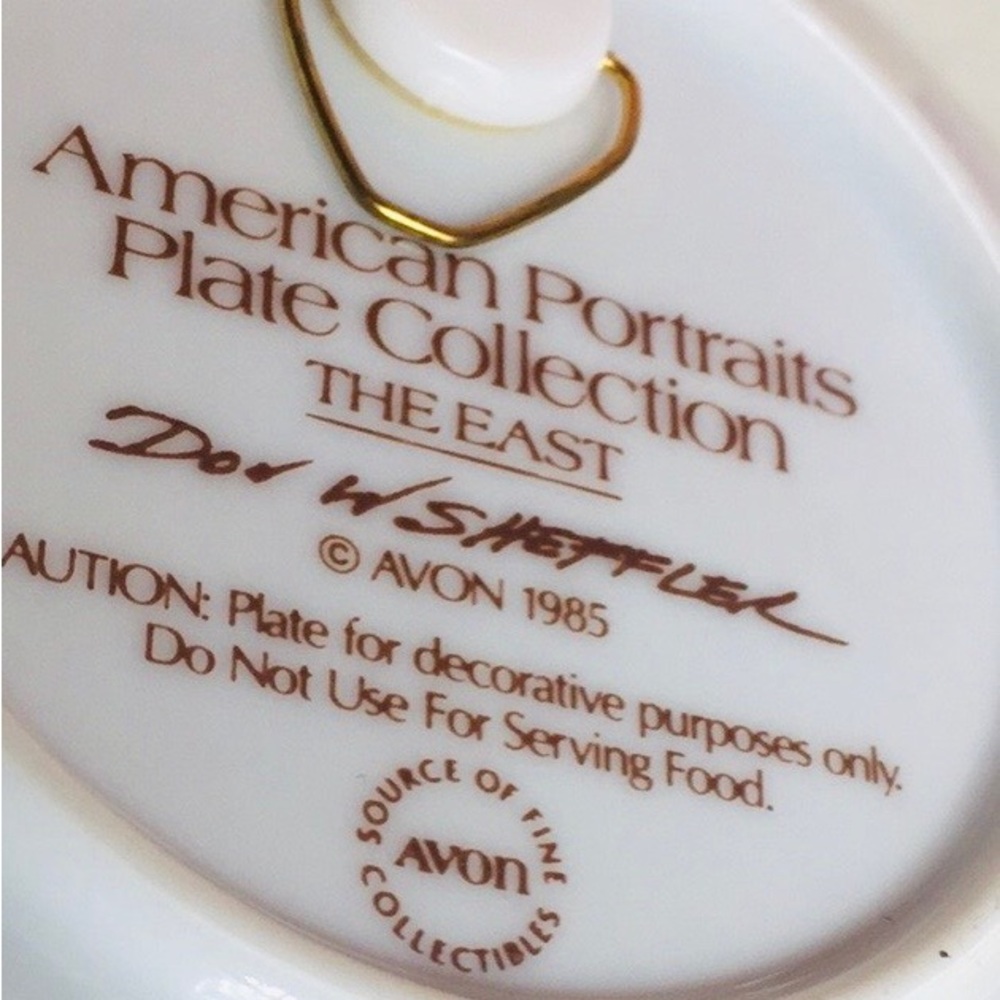 Vintage Avon Decorative  5" Harbor Scene Shefflet Collector Plate - Picture 3 of 4